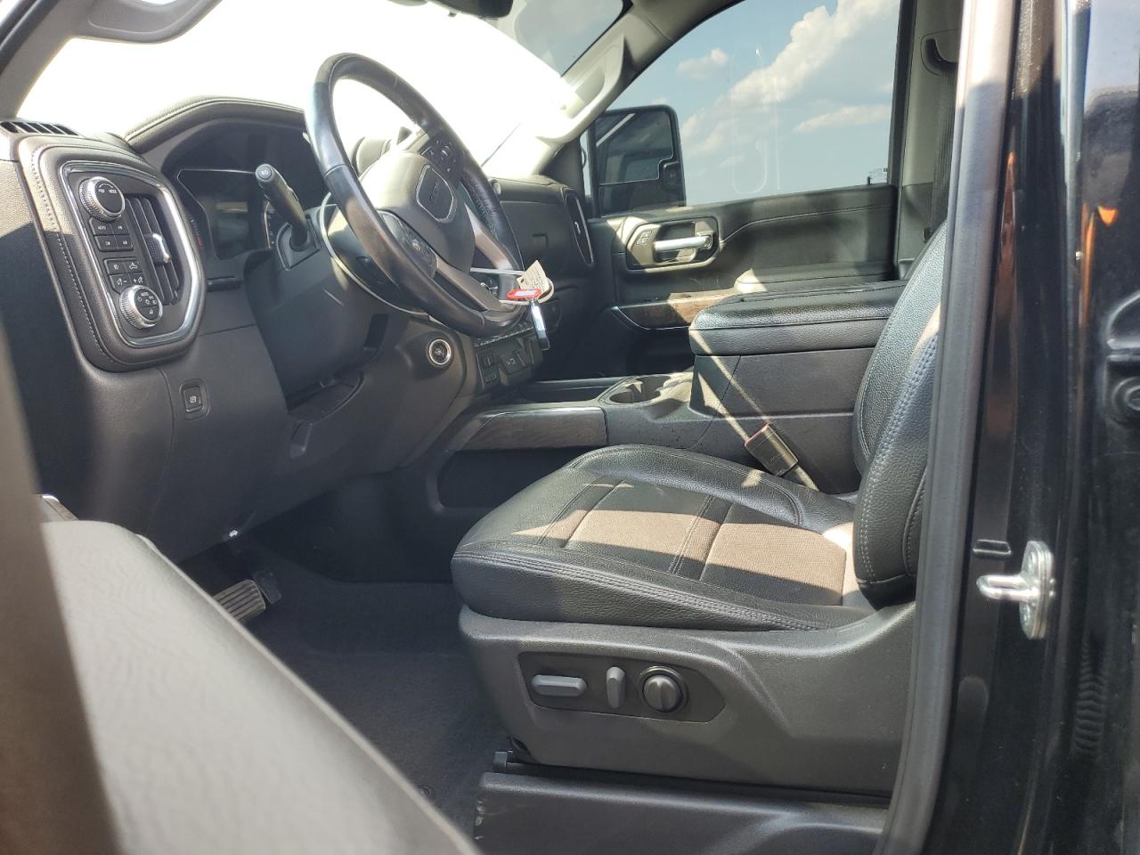 2022 GMC Sierra K2500 Denali VIN: 1GT19REY0NF144066 Lot: 68199615