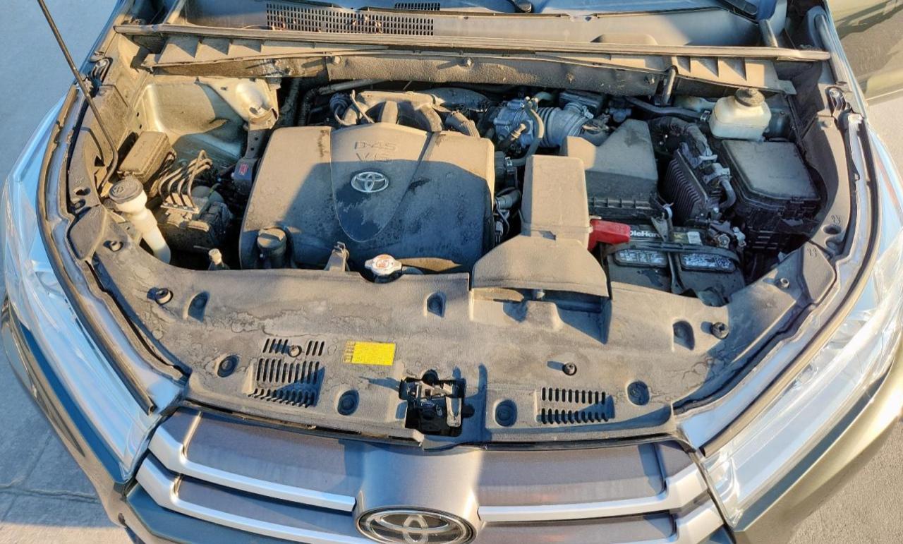 2018 Toyota Highlander Se VIN: 5TDKZRFH8JS273377 Lot: 81062335