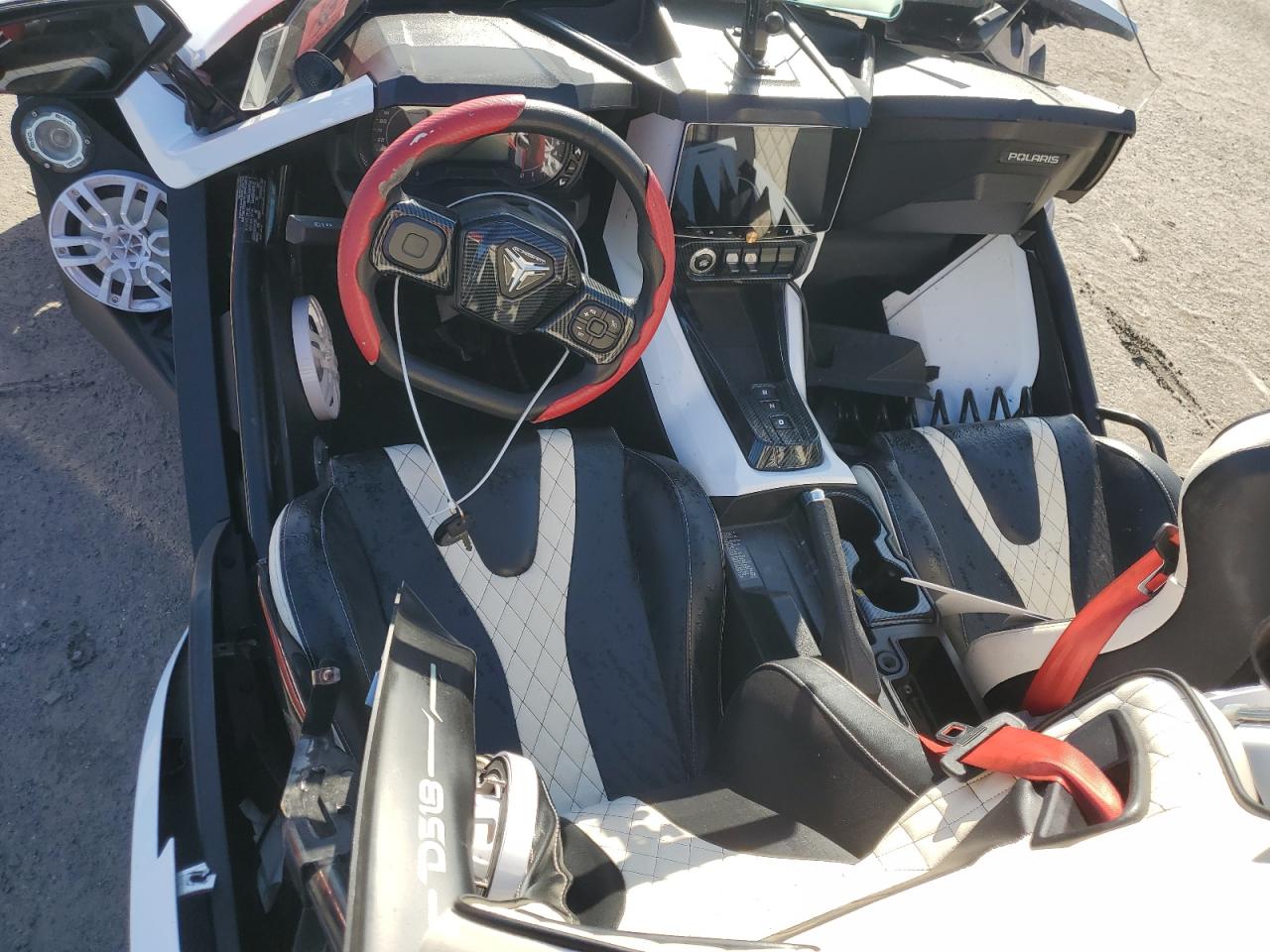 2021 Polaris Slingshot S With Technology Package VIN: 57XAATHD9M8145921 Lot: 70868425