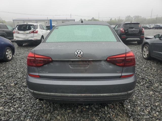  VOLKSWAGEN PASSAT 2017 Szary
