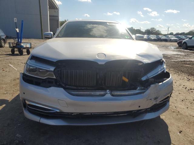 BMW 5 SERIES 2017 Серебристый