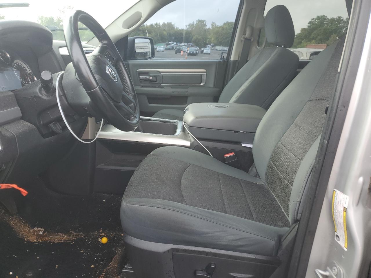 2016 Ram 1500 Slt VIN: 3C6RR7LT3GG191101 Lot: 81756095