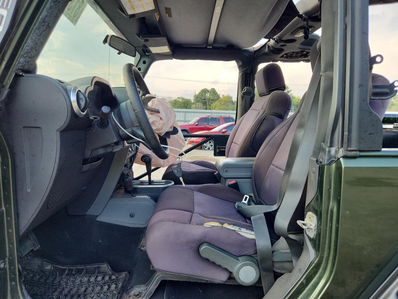 2009 Jeep Wrangler X VIN: 1J4FA24139L736717 Lot: 81317475