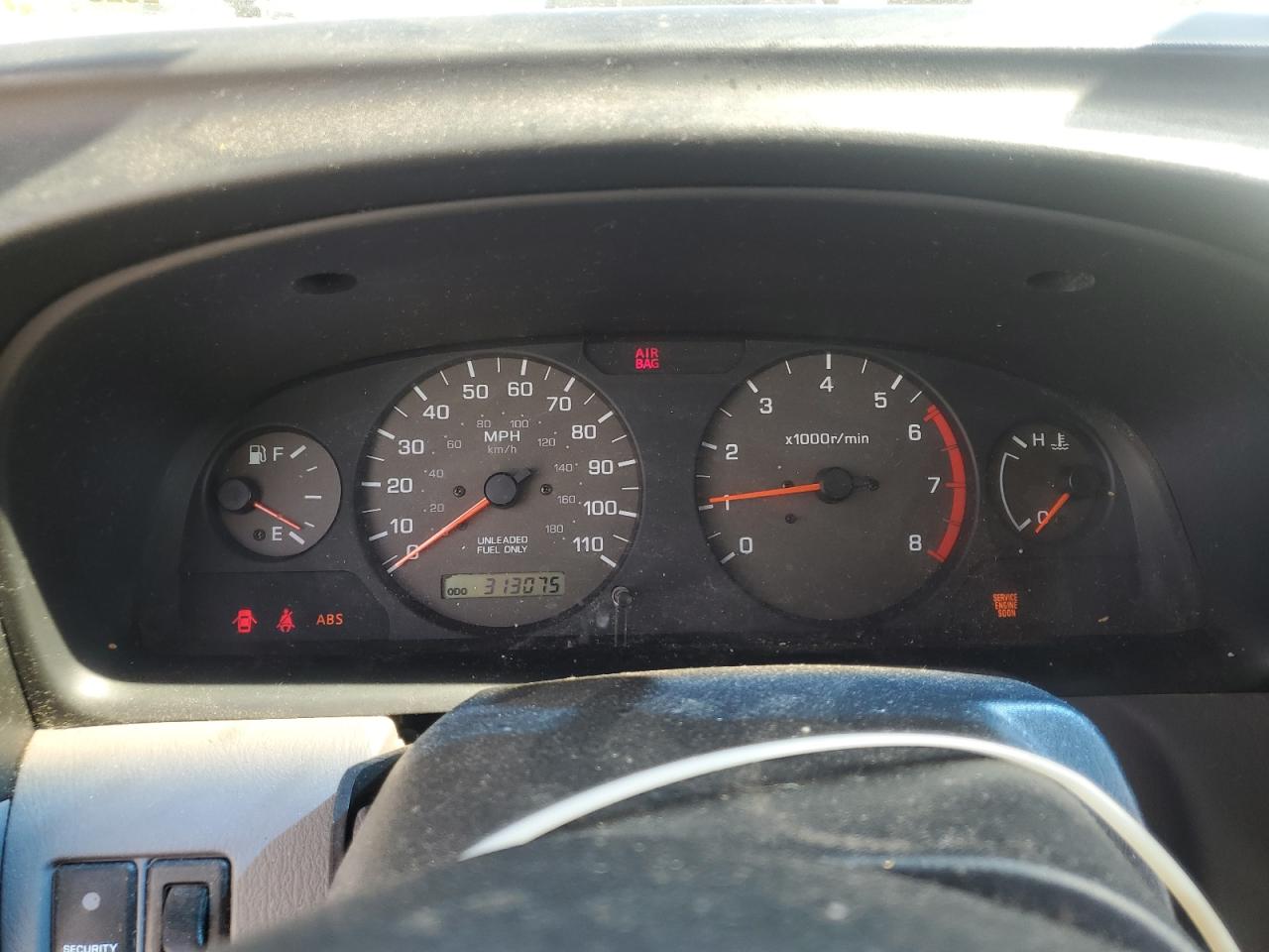 2000 Nissan Xterra Xe VIN: 5N1ED28Y6YC575824 Lot: 84641305