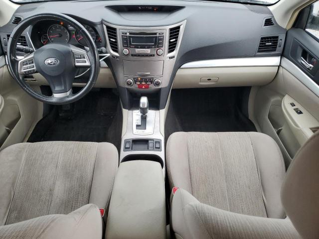 Parquets SUBARU OUTBACK 2013 Biały