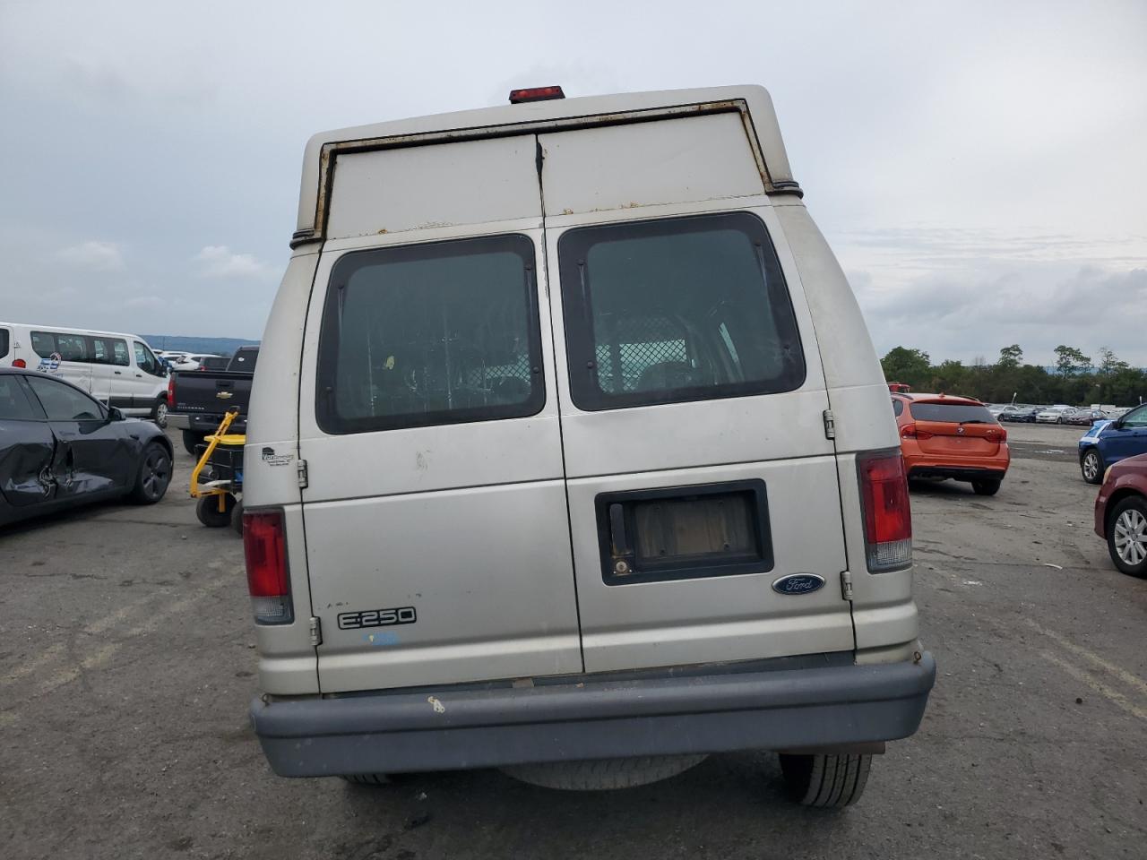 2003 Ford Econoline E250 Van VIN: 1FTNE24W63HC02719 Lot: 83846355