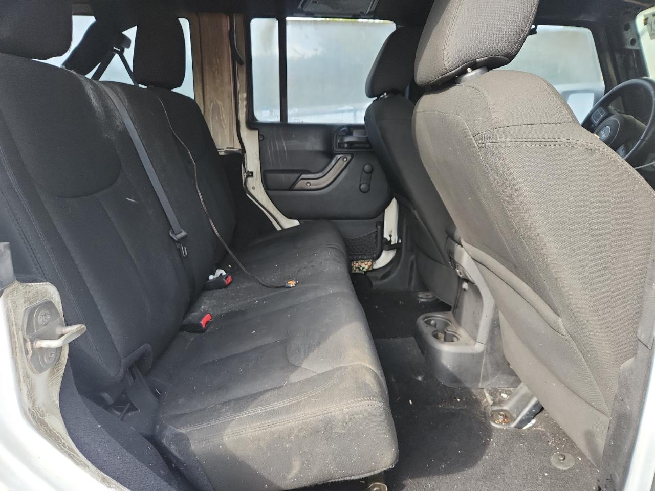 2016 Jeep Wrangler Unlimited Sport VIN: 1C4BJWDG2GL122853 Lot: 84456375