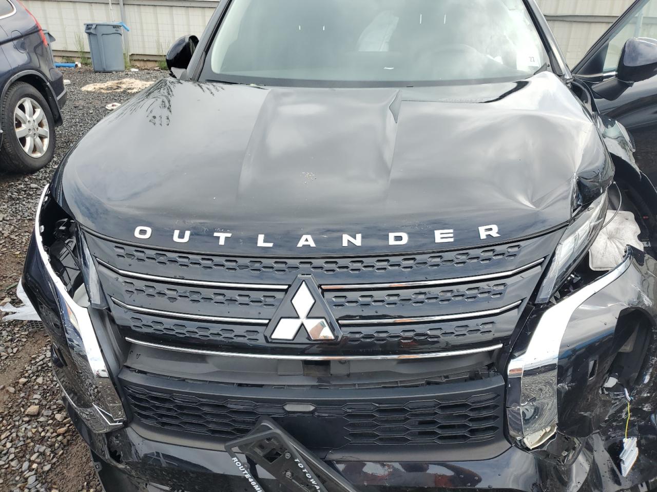 2022 Mitsubishi Outlander Es VIN: JA4J4TA85NZ072260 Lot: 83888095