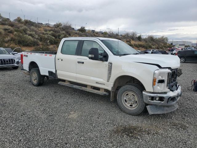 FORD F250 2024 Biały