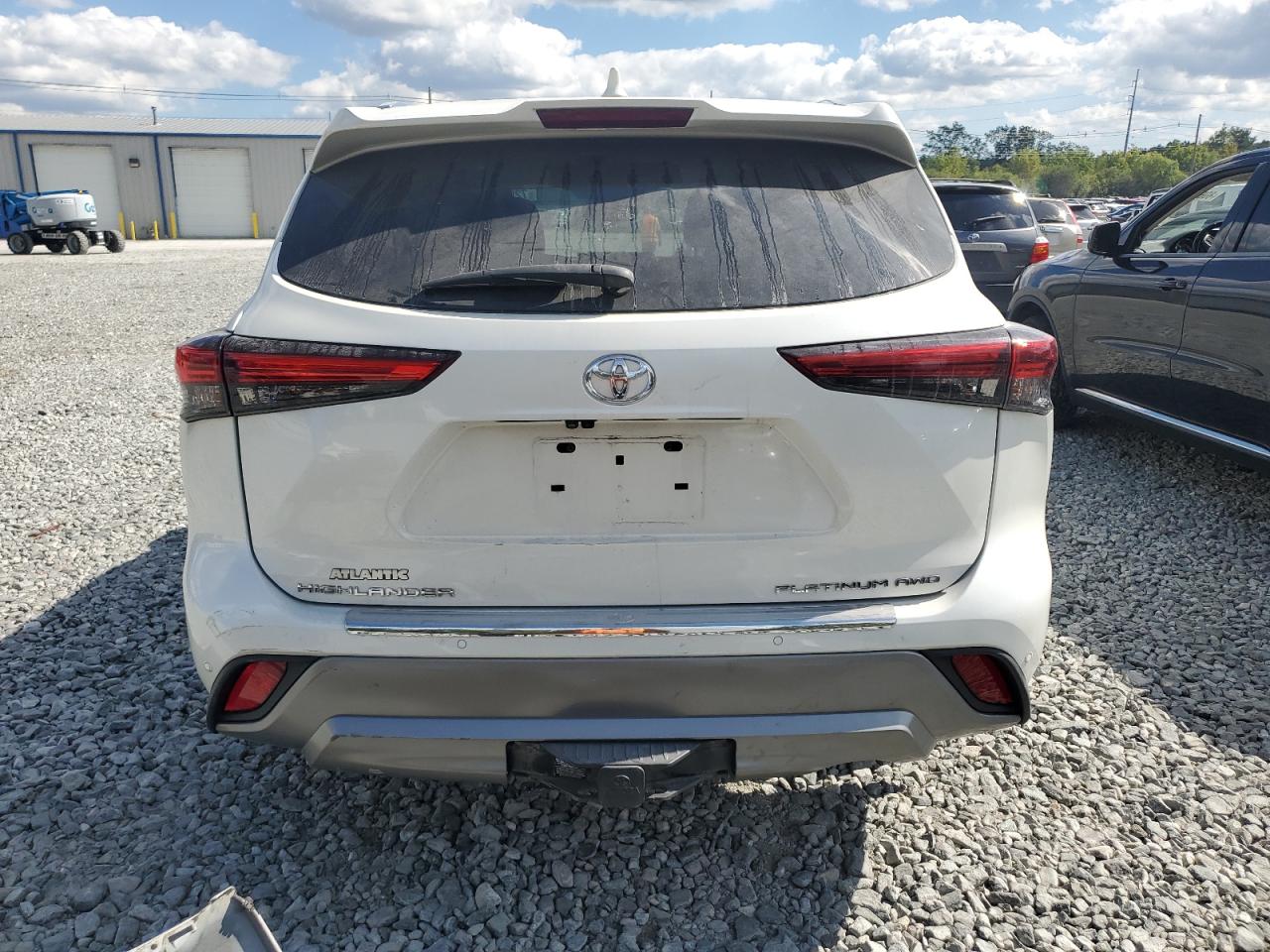 2021 Toyota Highlander Platinum VIN: 5TDFZRBH0MS086792 Lot: 72072345