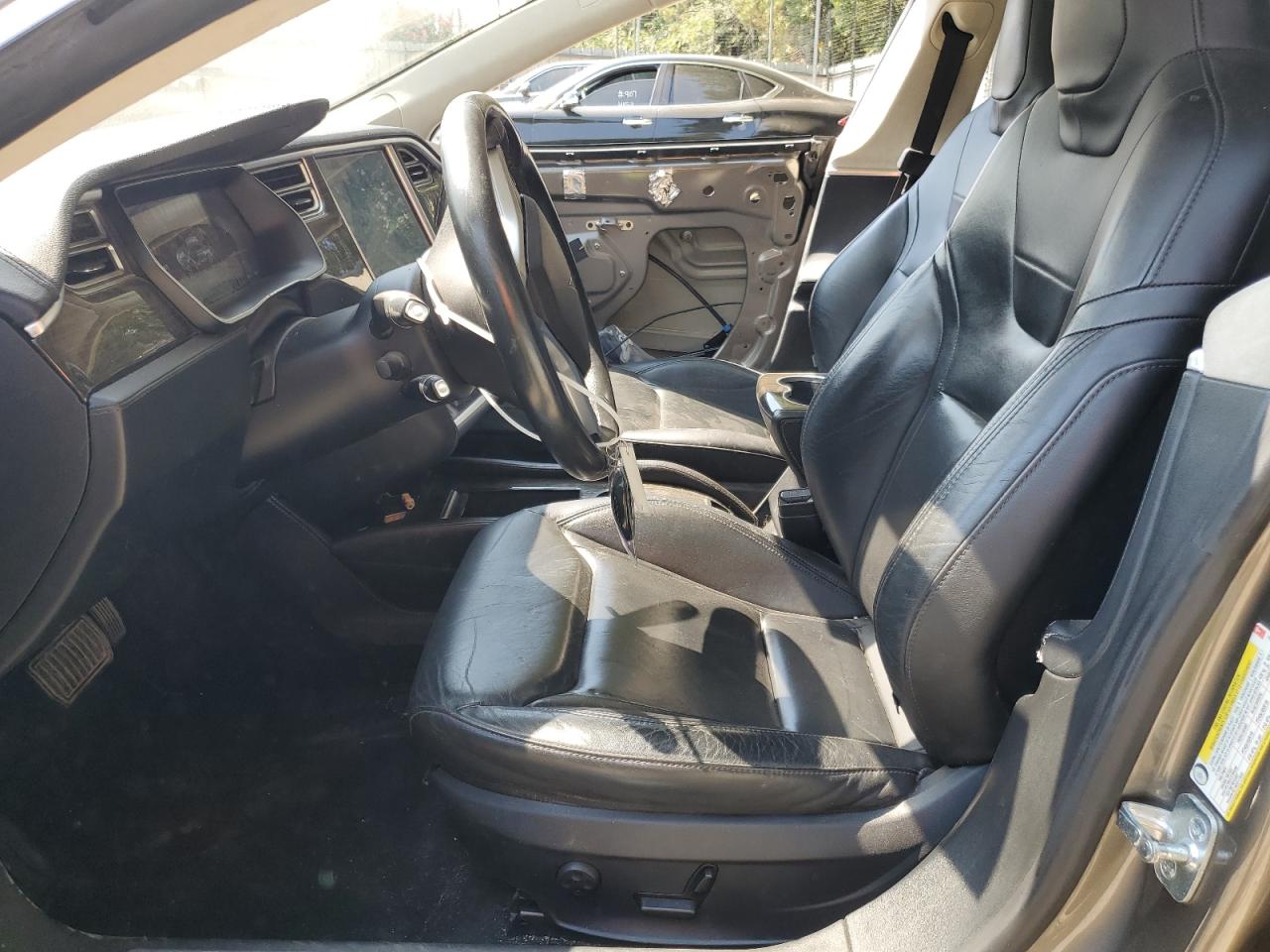 2015 Tesla Model S VIN: 5YJSA1E25FF102636 Lot: 80991365