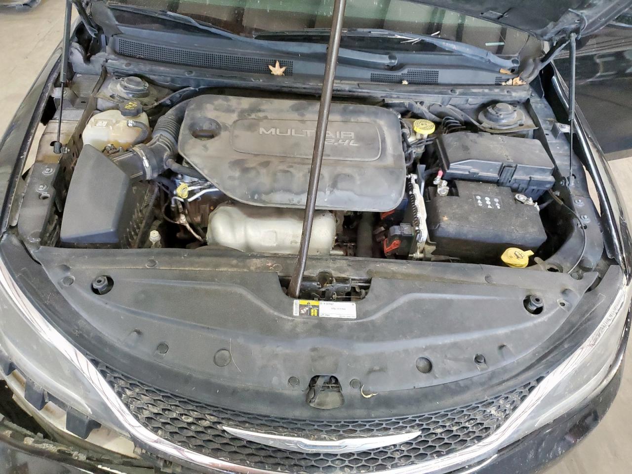 2015 Chrysler 200 Limited VIN: 1C3CCCAB7FN581910 Lot: 82060795