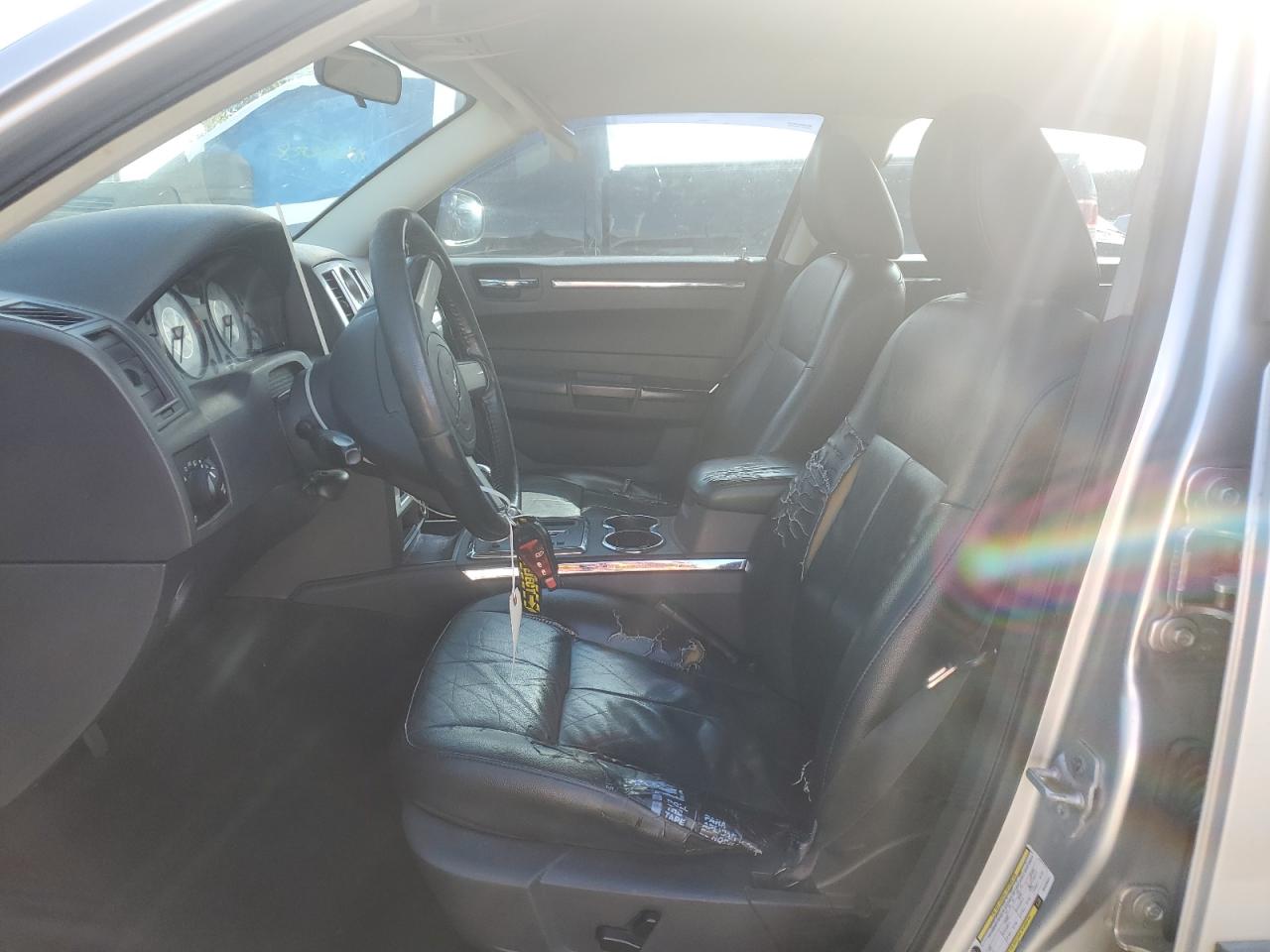 2009 Chrysler 300 Touring VIN: 2C3KA53V29H528551 Lot: 82044205