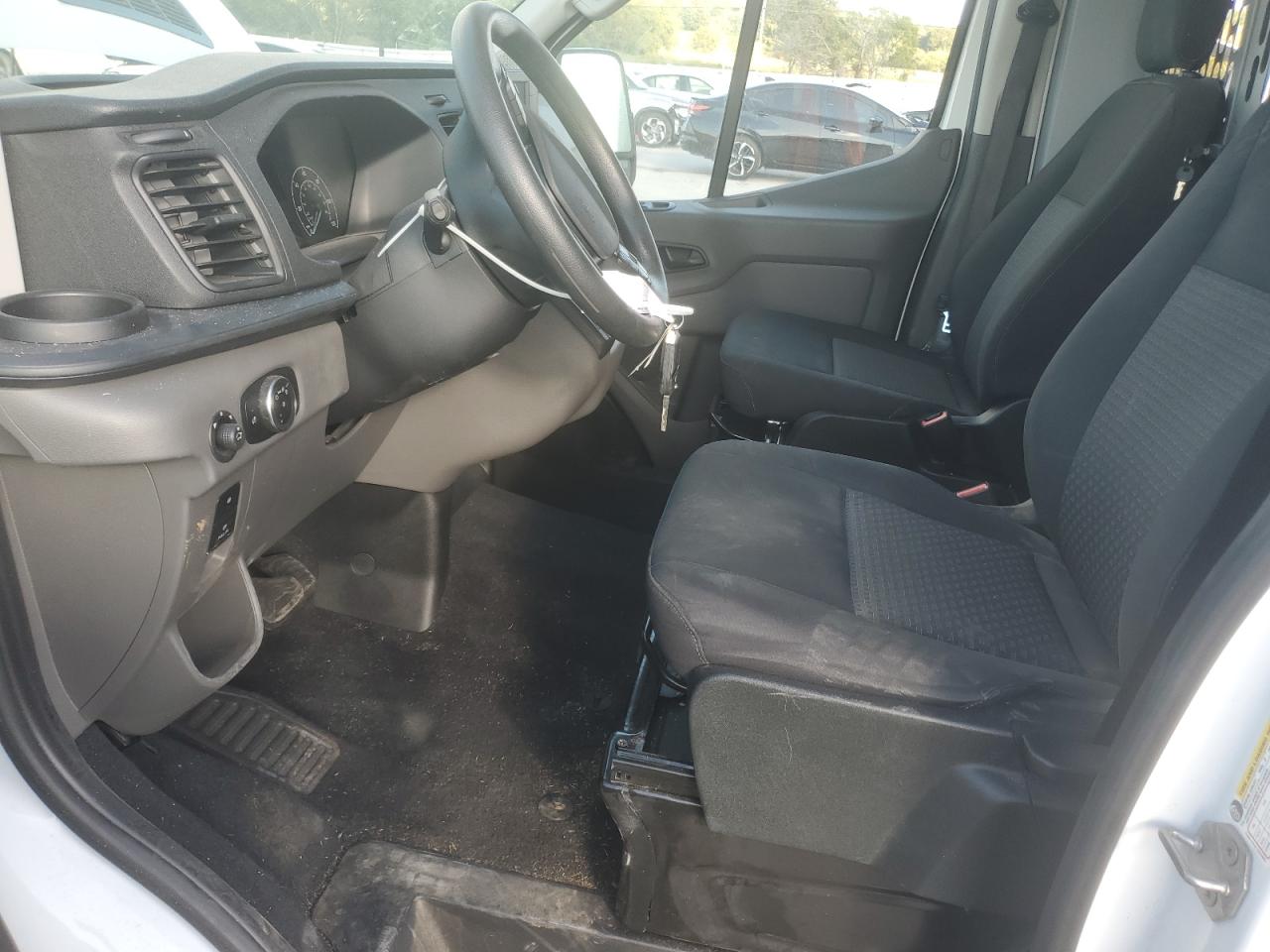 2024 Ford Transit Cargo Van T VIN: 1FTYE1C84RKA27585 Lot: 84238775