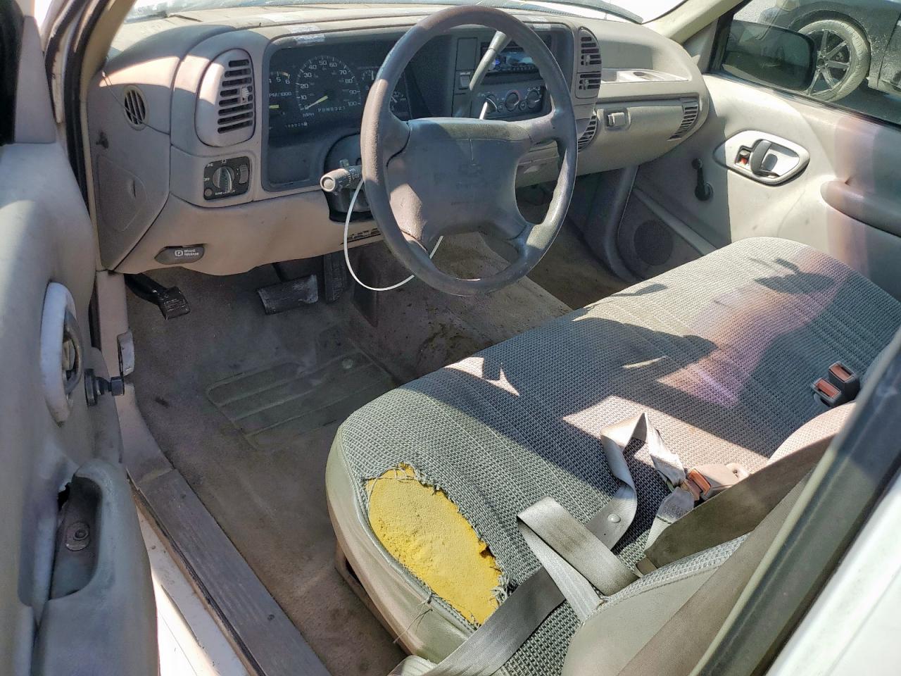 1996 Chevrolet Gmt-400 C1500 VIN: 1GCEC14W0TZ130166 Lot: 80918325