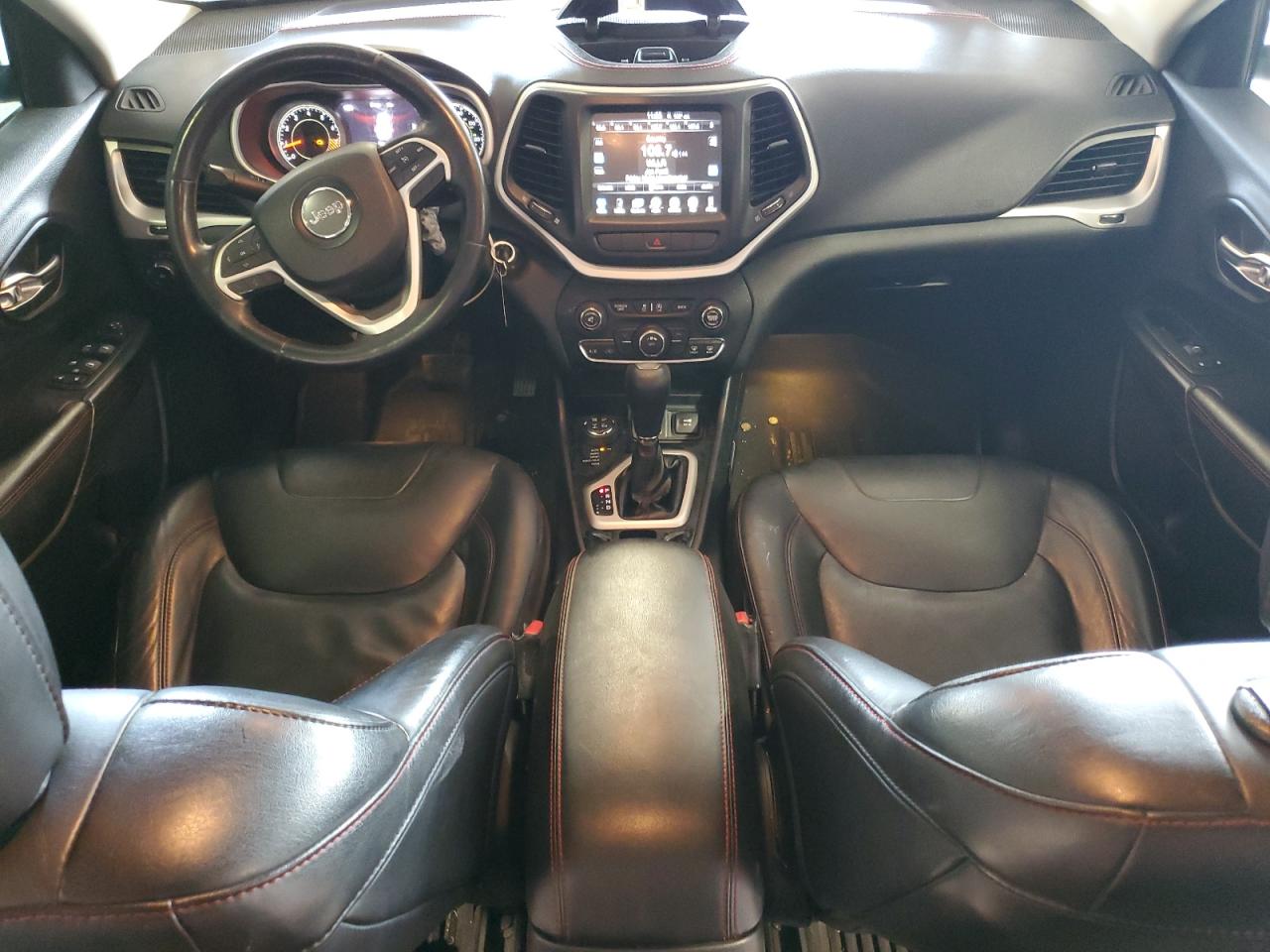 2015 Jeep Cherokee Trailhawk VIN: 1C4PJMBS4FW599525 Lot: 82059875