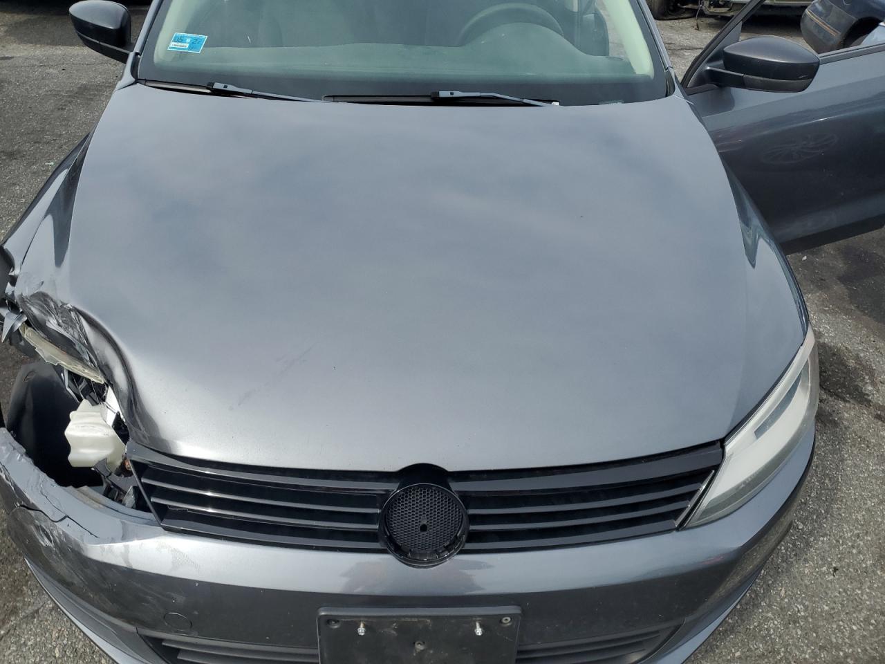2012 Volkswagen Jetta Base VIN: 3VW1K7AJ1CM376204 Lot: 71323665