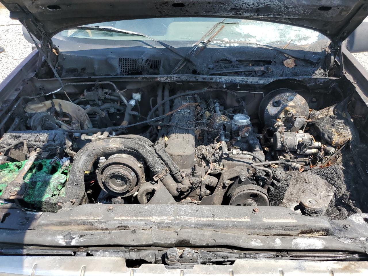 1995 Jeep Grand Cherokee Laredo VIN: 1J4GZ58S0SC749643 Lot: 70354975