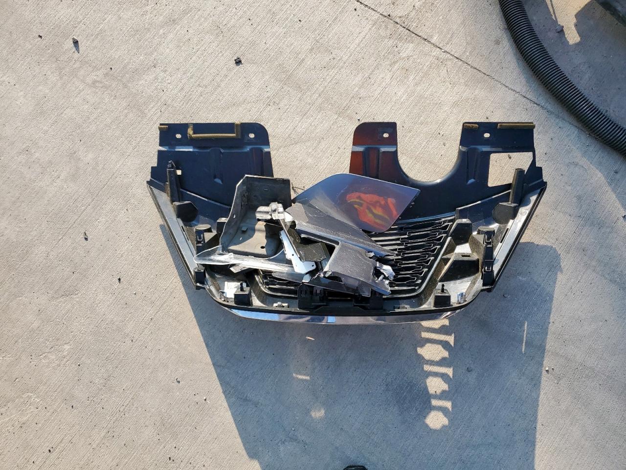 2017 Nissan Rogue Sv VIN: 5N1AT2MV9HC768823 Lot: 81054165