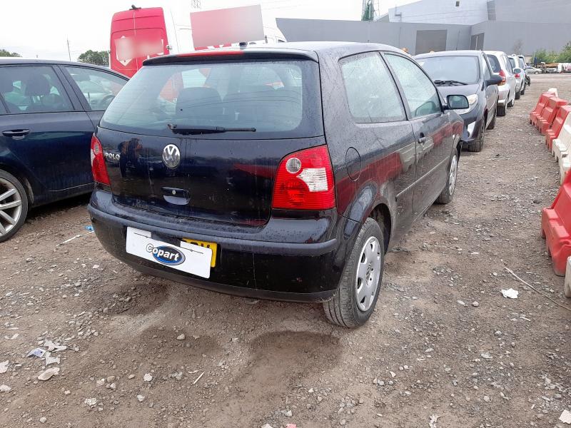 2004 VOLKSWAGEN POLO E 