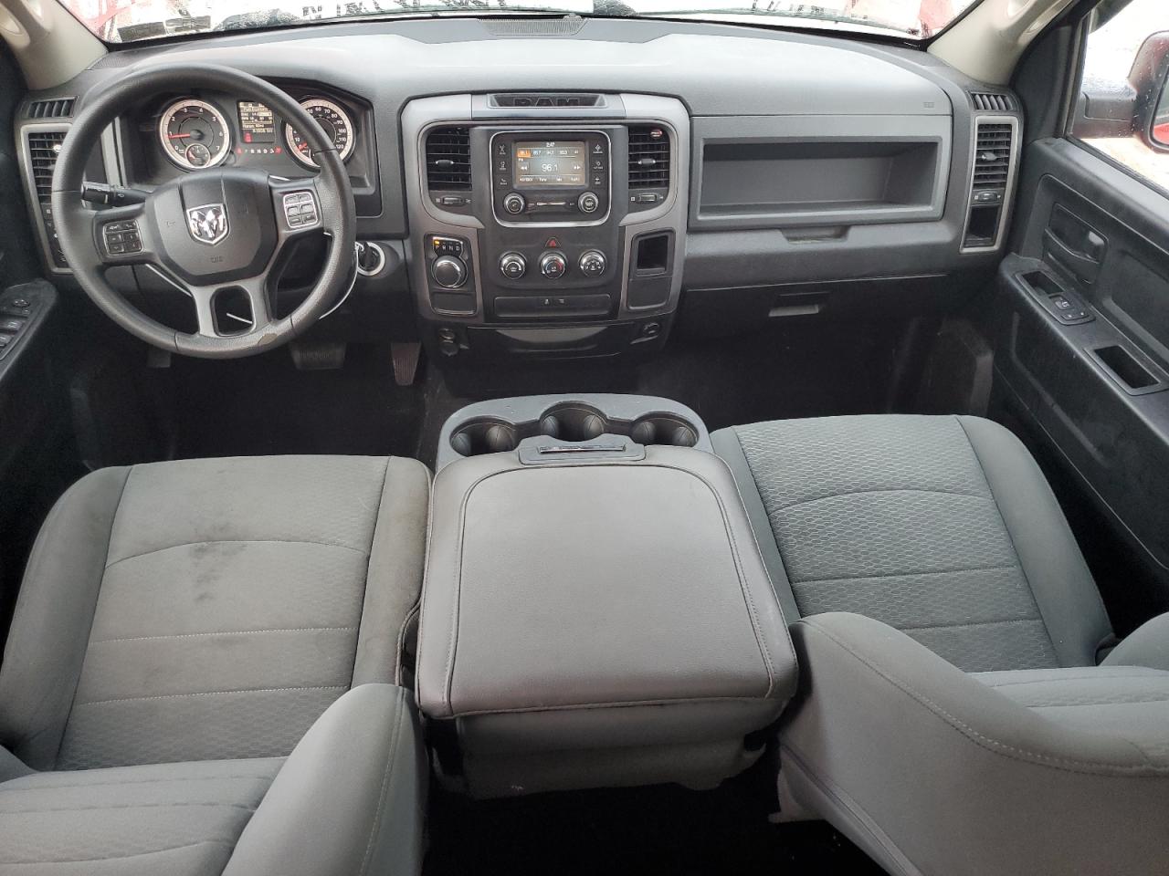 2018 Ram 1500 St VIN: 1C6RR6FG5JS324773 Lot: 84241035