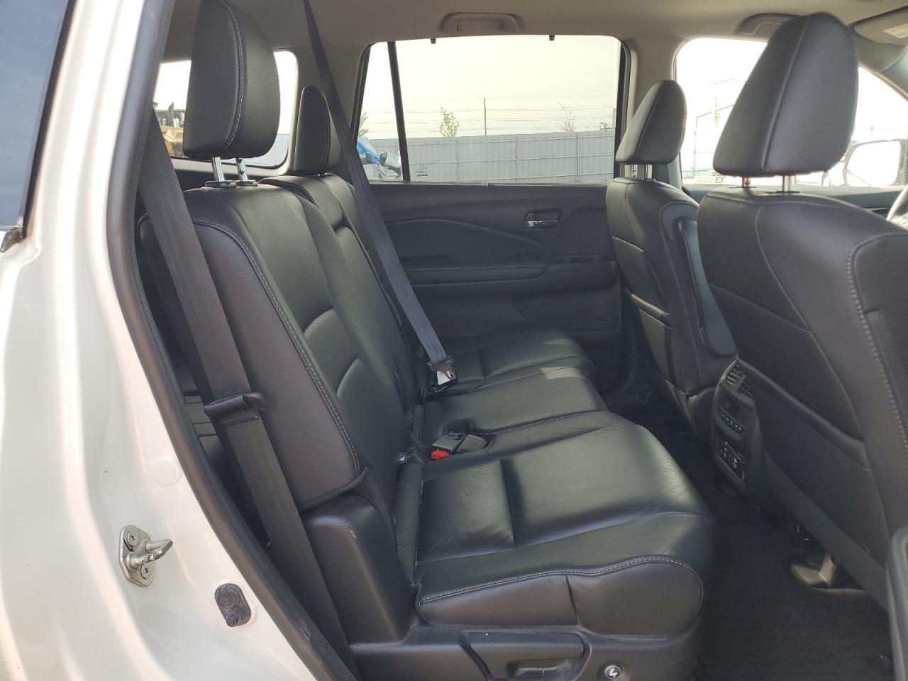 2017 Honda Pilot Touring VIN: 5FNYF6H94HB095974 Lot: 71911255