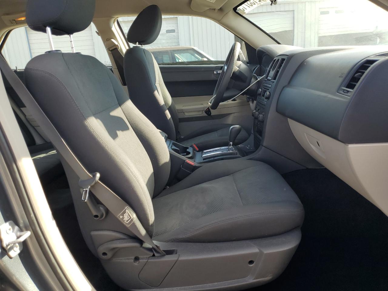 2007 Chrysler 300 VIN: 2C3KA43RH7HH23681 Lot: 82153715