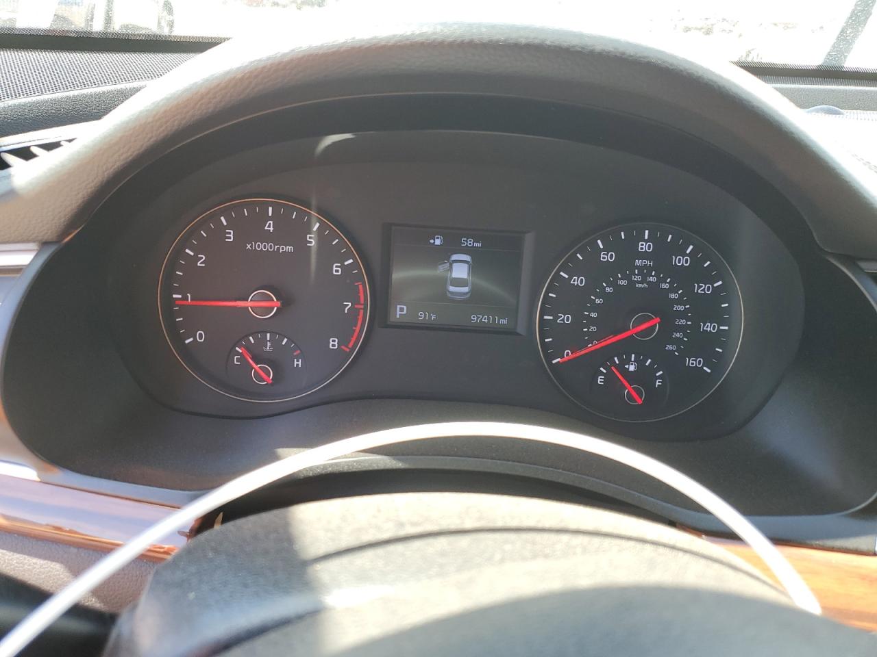 2017 Kia Cadenza Premium VIN: KNALB4J18H5044846 Lot: 83874995