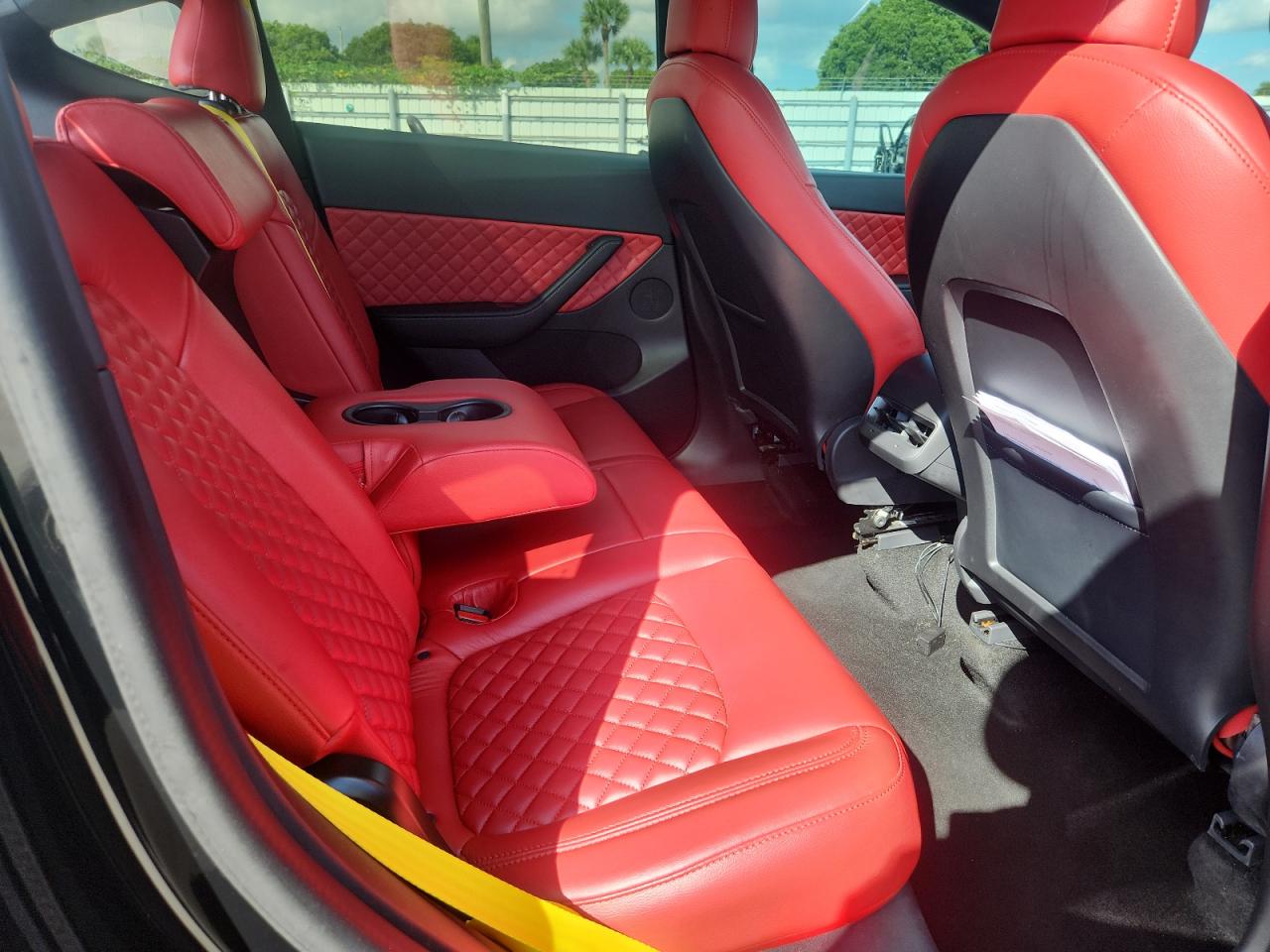 2021 Tesla Model Y VIN: 5YJYGDEE0MF076576 Lot: 80844175