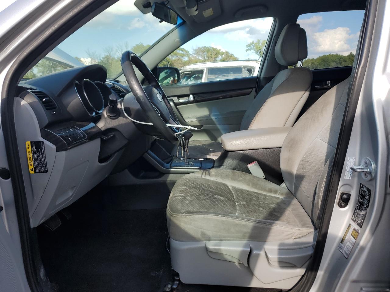 2011 Kia Sorento Base VIN: 5XYKTCA15BG003482 Lot: 81767655