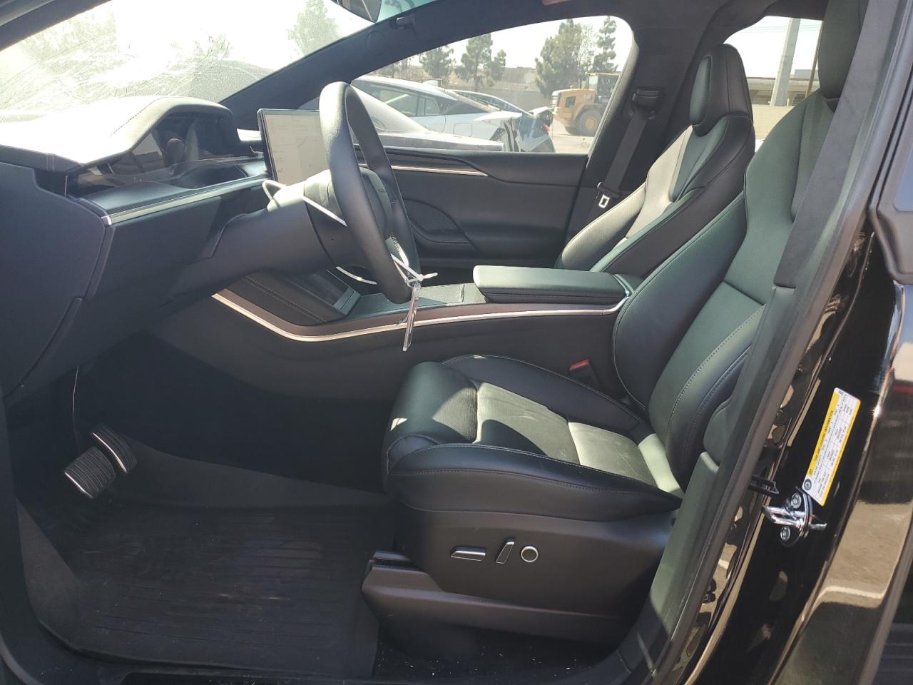 2023 Tesla Model X VIN: 7SAXCBE66PF428457 Lot: 84607835