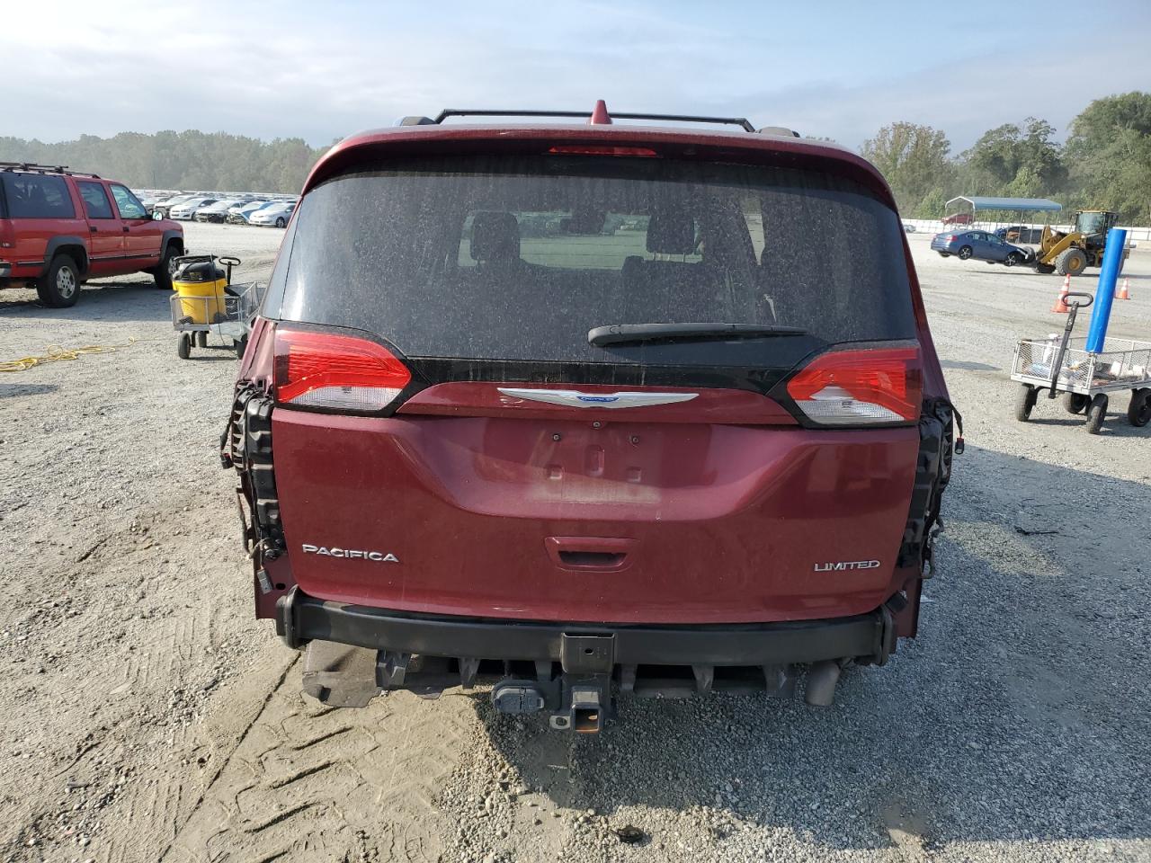 2018 Chrysler Pacifica Limited VIN: 2C4RC1GG6JR226347 Lot: 82037545