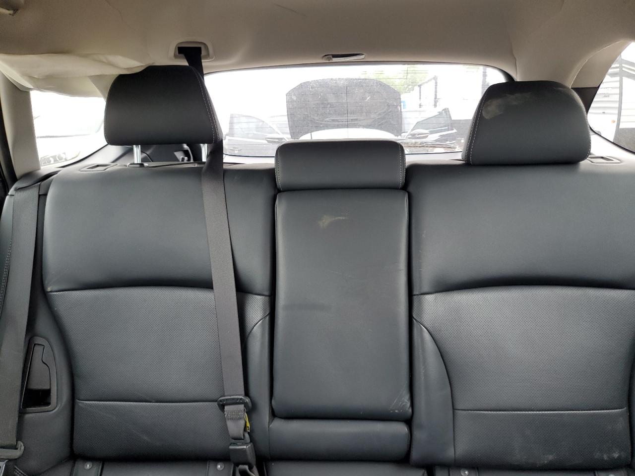 2018 Subaru Outback 2.5I Limited VIN: 4S4BSAKC8J3365764 Lot: 82083475