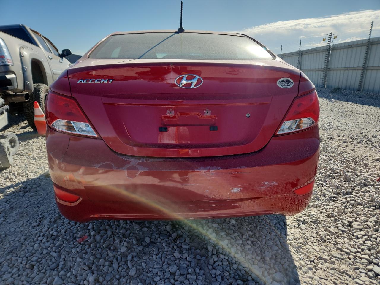 2015 Hyundai Accent Gls VIN: KMHCT4AEXFU816877 Lot: 81018195