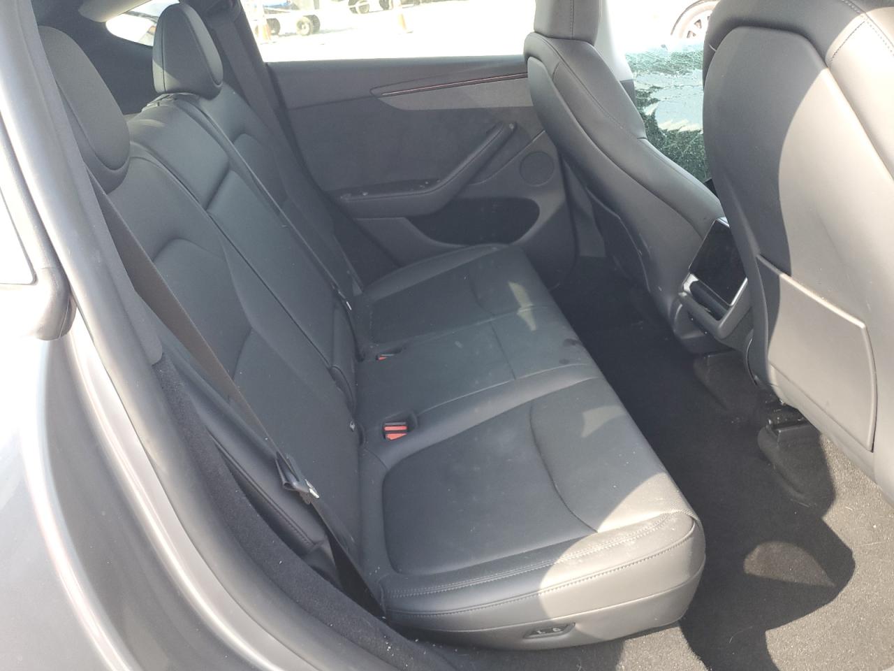 2026 Tesla Model Y VIN: 7SAYGDEE5TF365549 Lot: 81084645