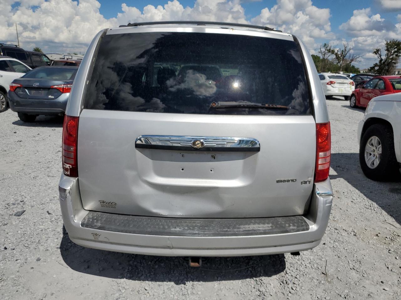 2010 Chrysler Town & Country Touring VIN: 2A4RR5D18AR432771 Lot: 84212115