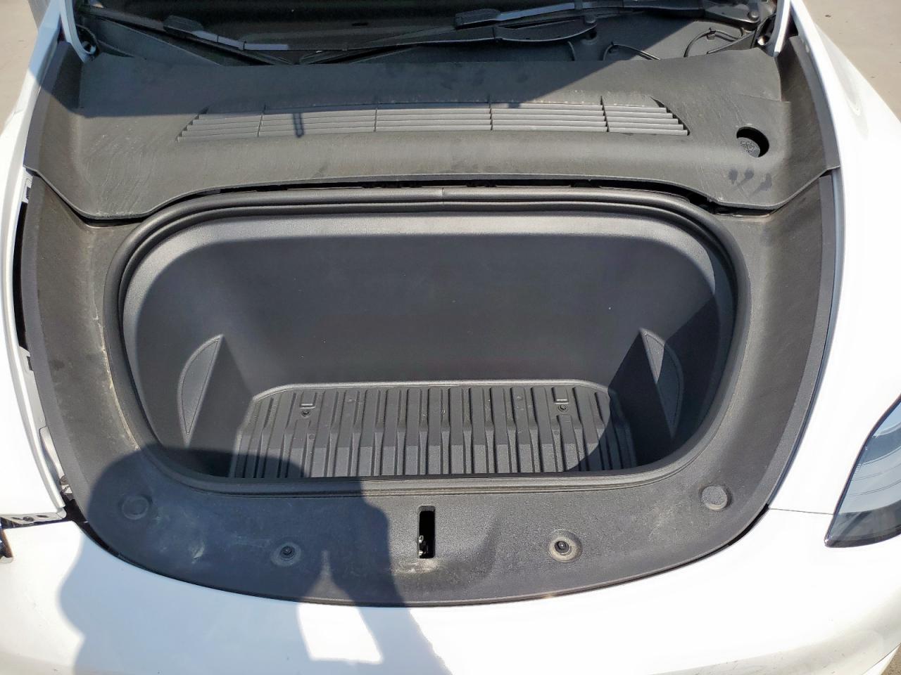 2023 Tesla Model Y VIN: 7SAYGDEE9PA088942 Lot: 81265905