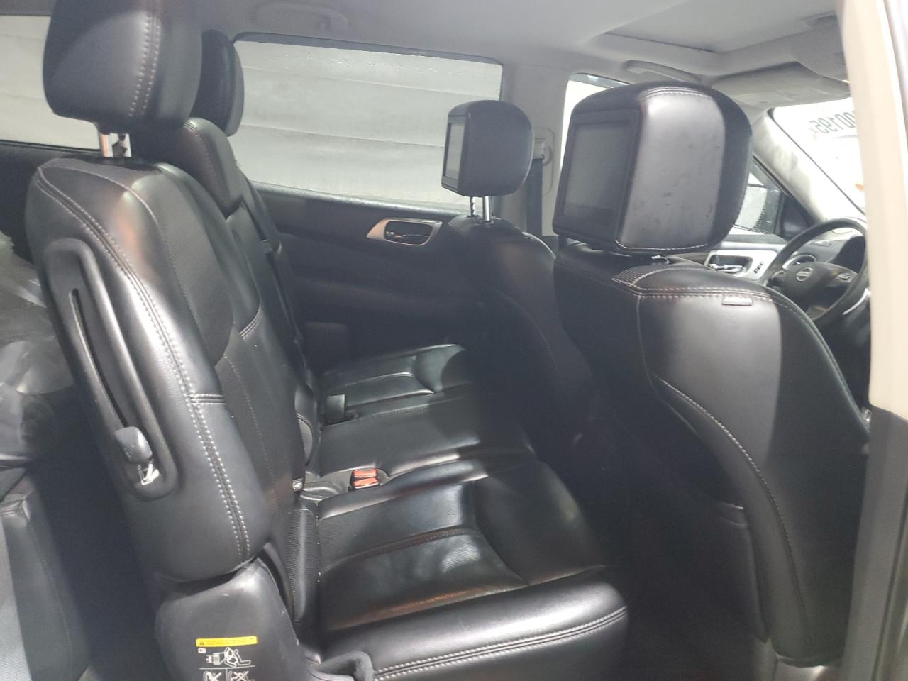 2017 Nissan Pathfinder S VIN: 5N1DR2MM6HC618221 Lot: 81800195