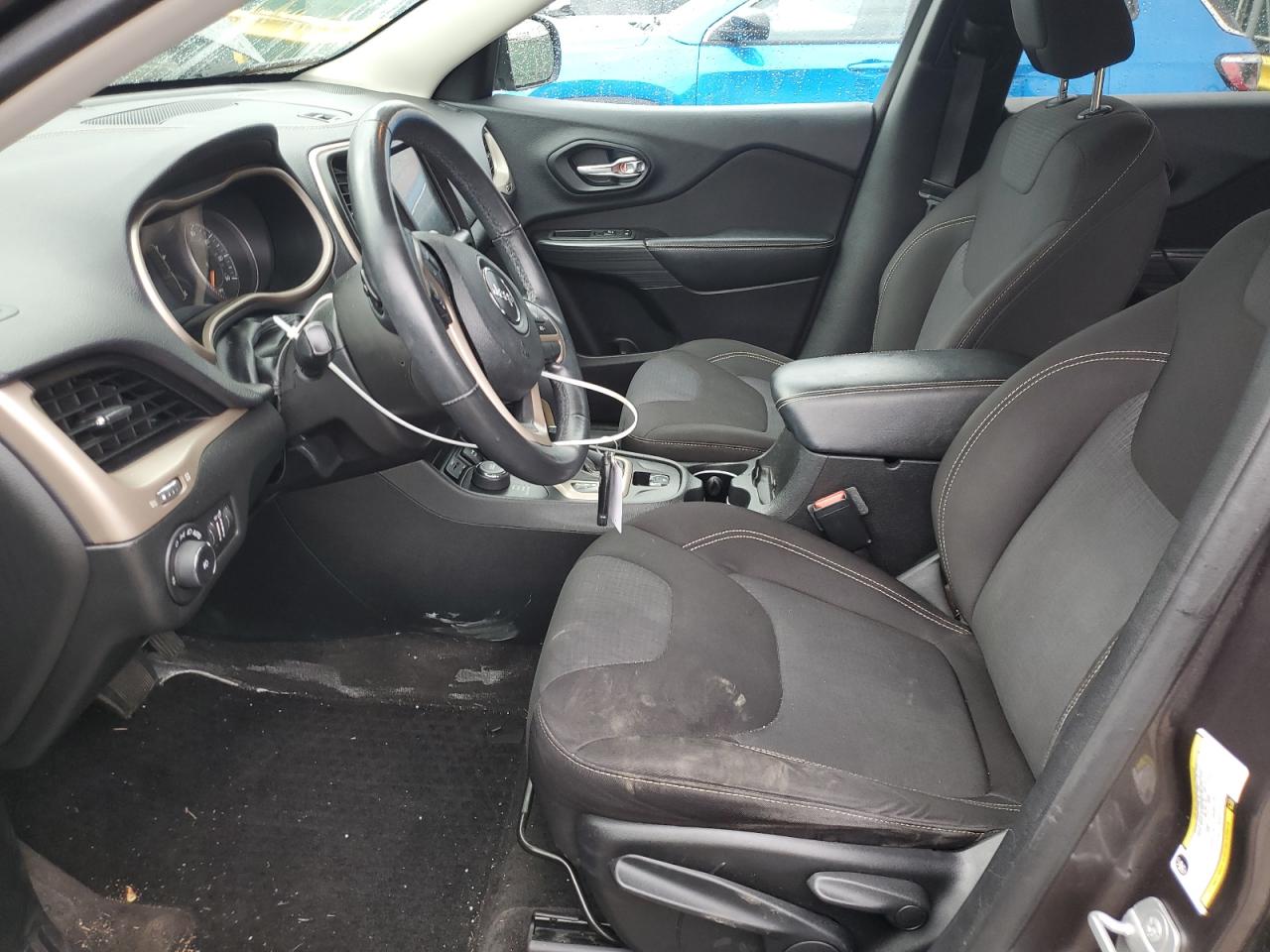 2015 Jeep Cherokee Latitude VIN: 1C4PJMCB4FW571769 Lot: 84007415