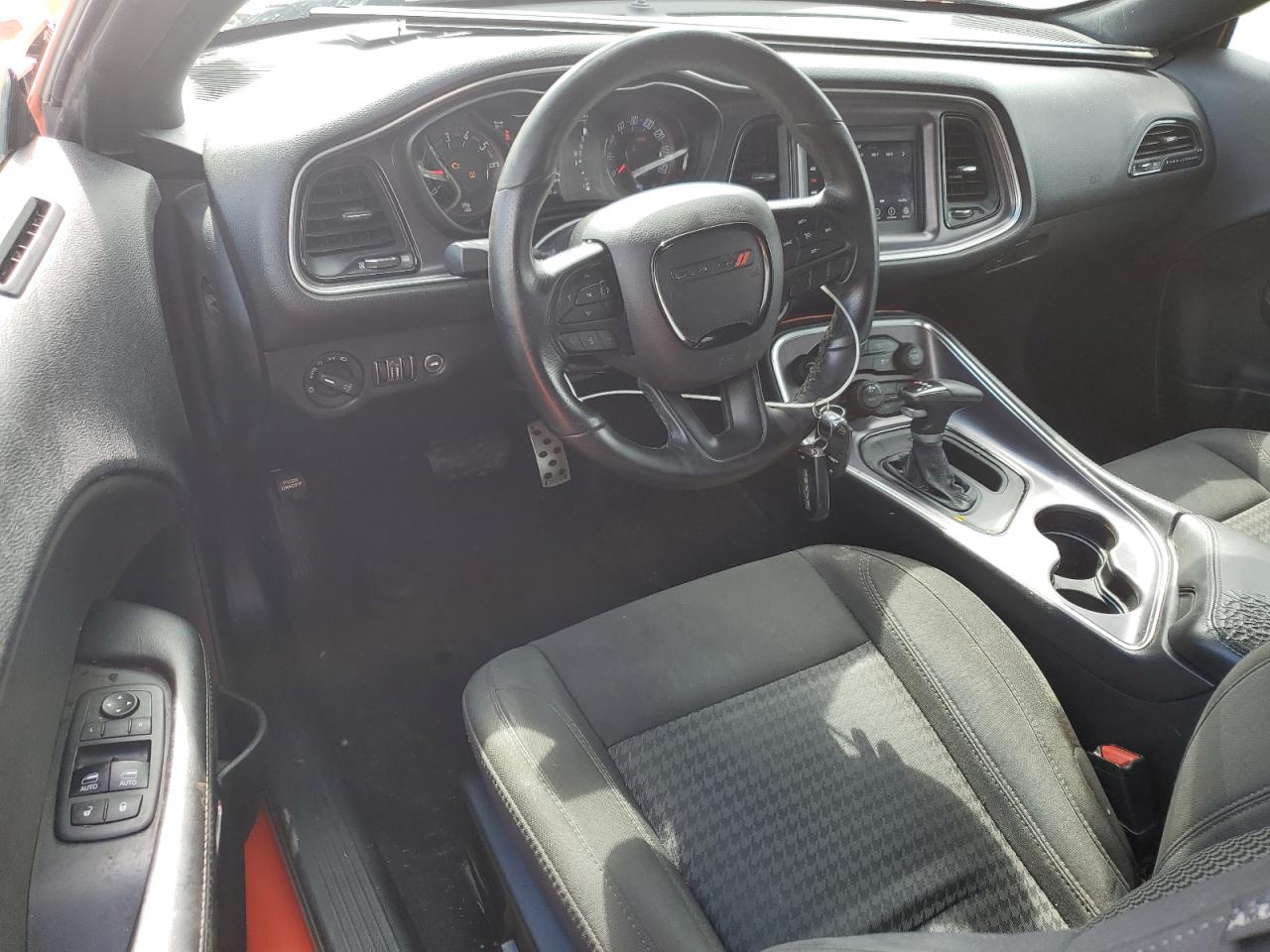 2018 Dodge Challenger Sxt VIN: 2C3CDZAG5JH171877 Lot: 82114825