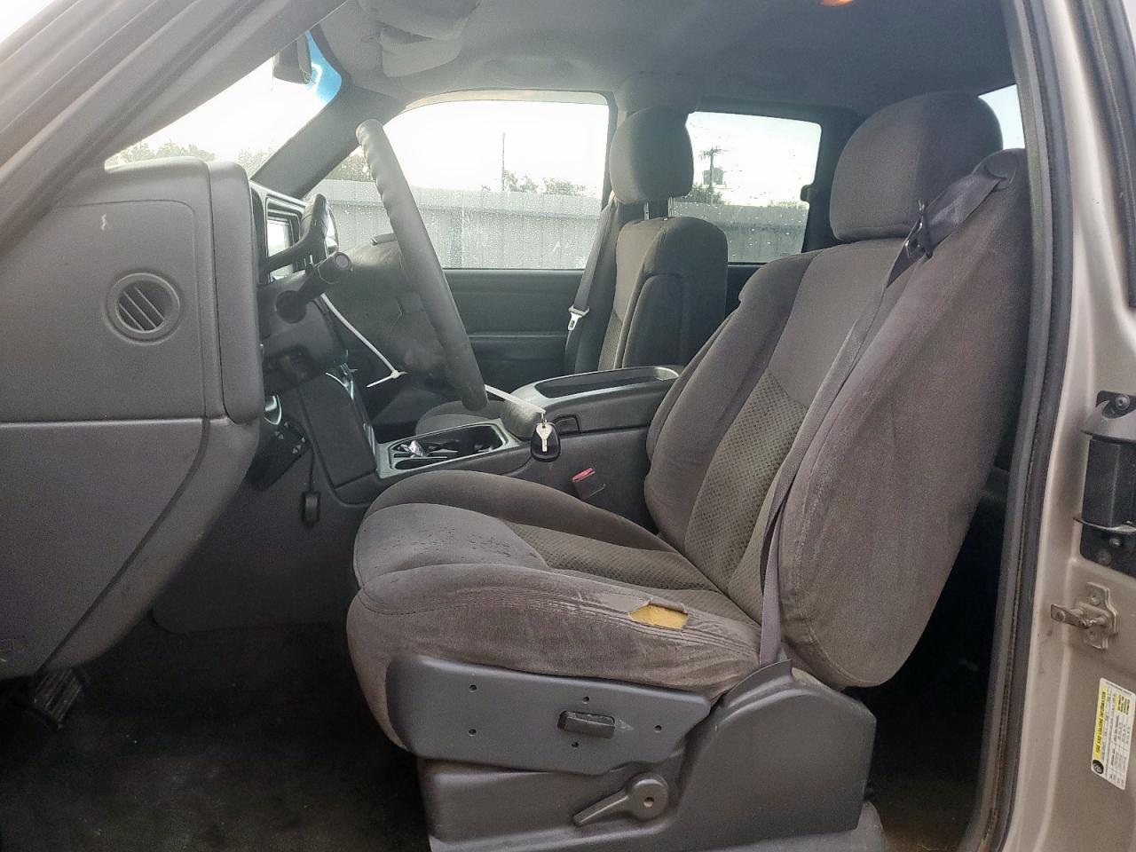 2006 Chevrolet Silverado K2500 Heavy Duty VIN: 1GCHK29D06E185922 Lot: 81599505