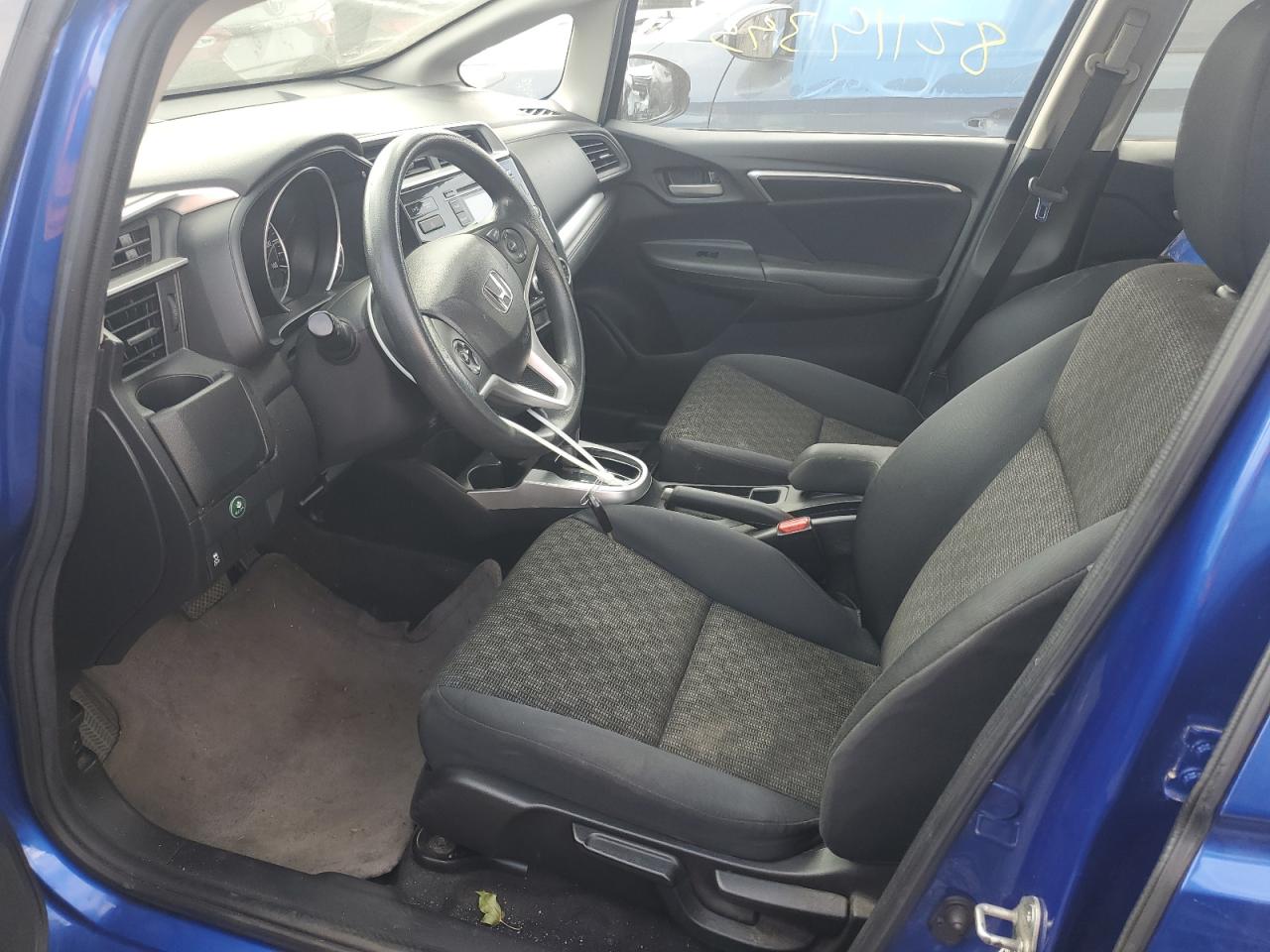 2017 Honda Fit Lx VIN: JHMGK5H58HS008156 Lot: 82119395
