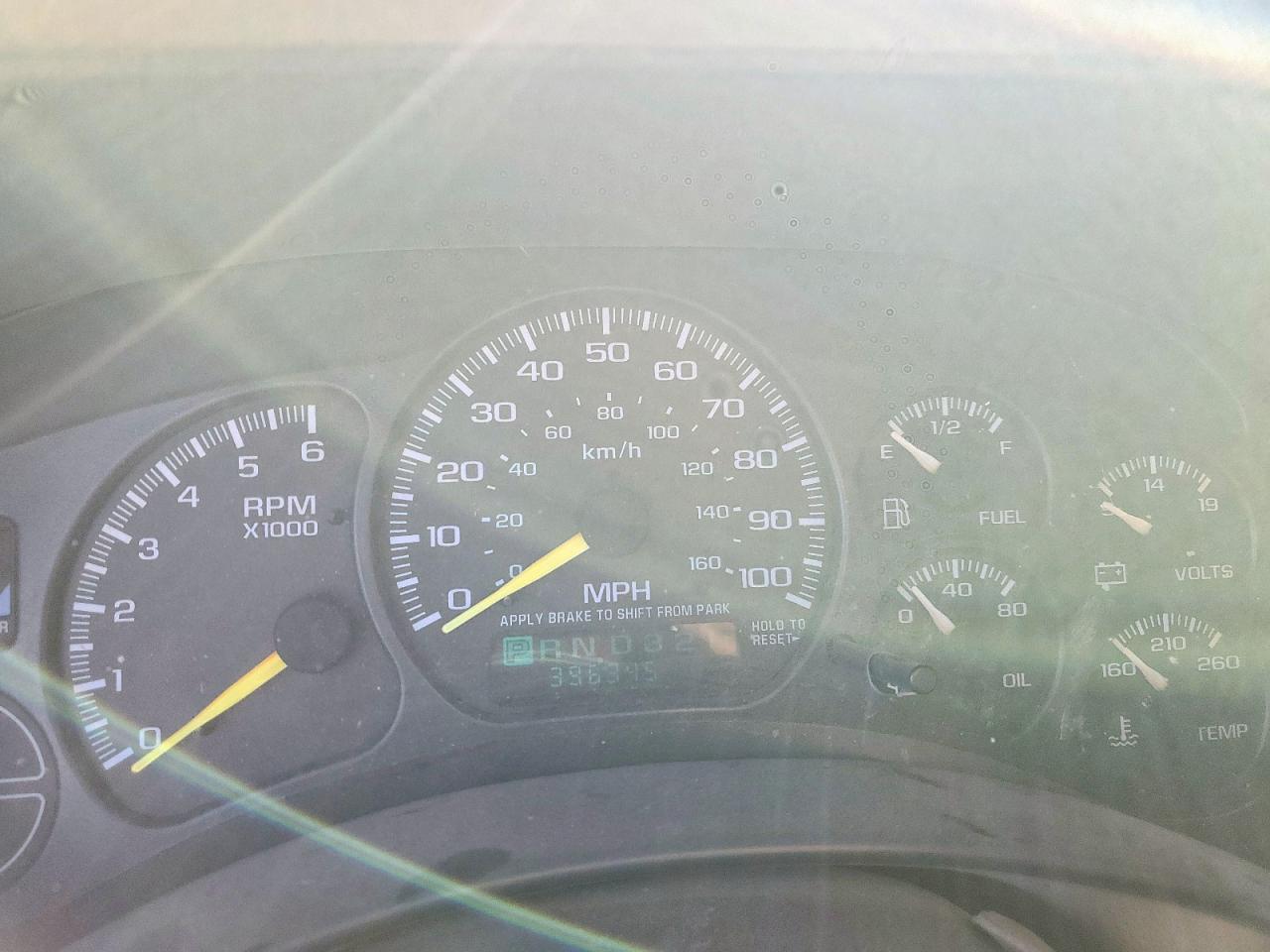 2000 Chevrolet Silverado K1500 VIN: 1GCEK19T1YZ332748 Lot: 81127135