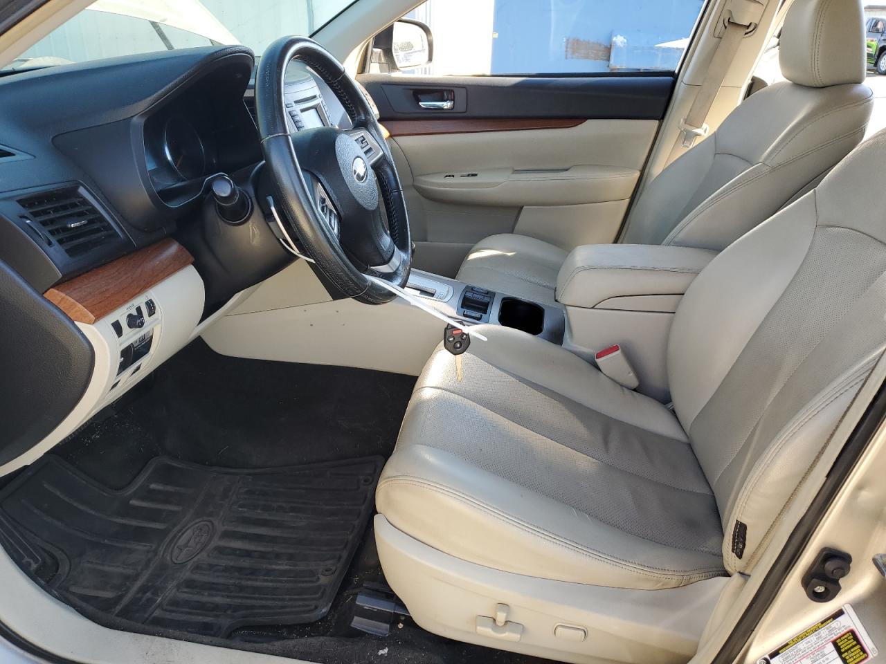 2014 Subaru Outback 2.5I Limited VIN: 4S4BRBLC4E3284198 Lot: 72074995