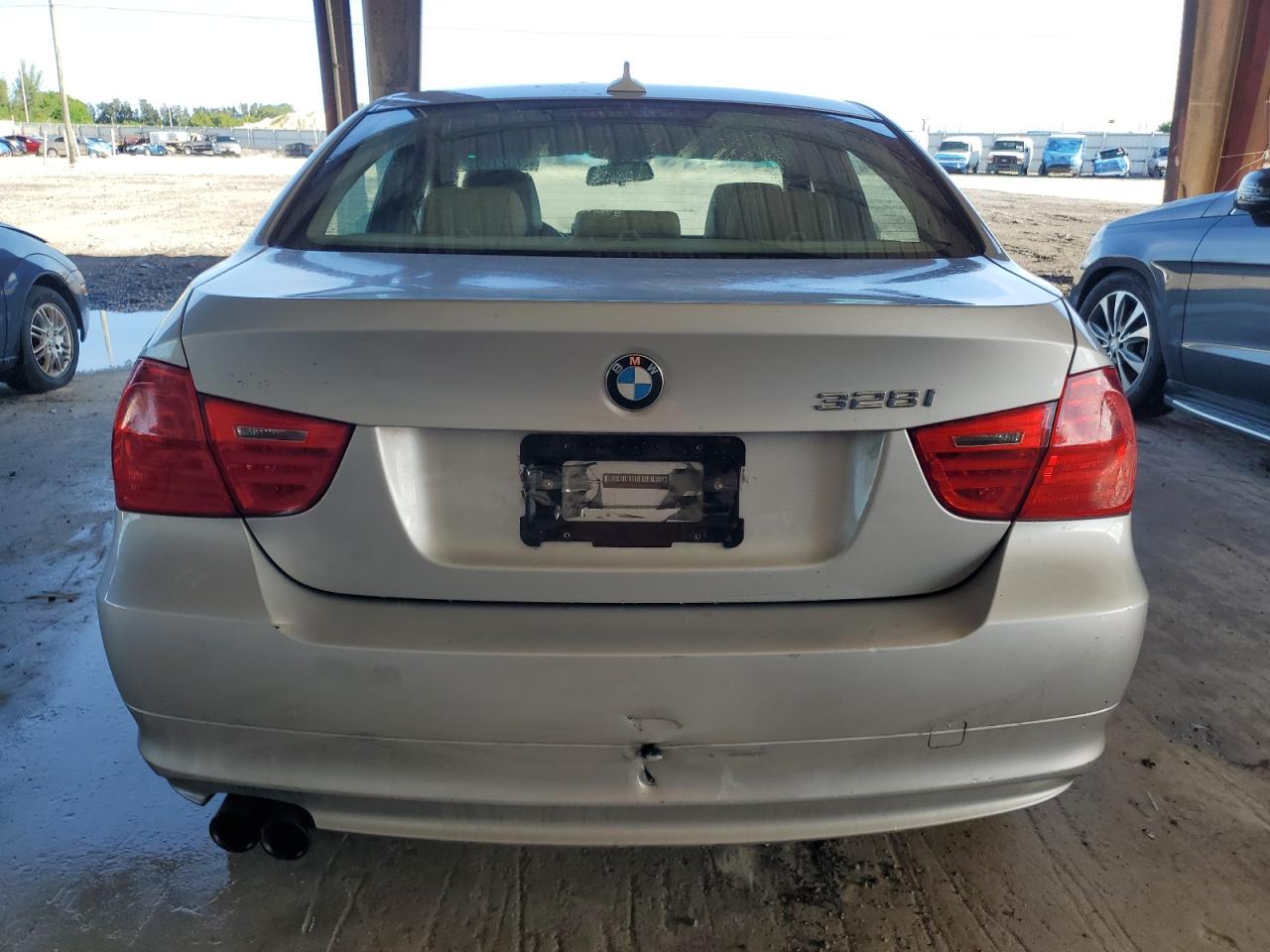 2011 BMW 328 I VIN: WBAPH7C55BE675062 Lot: 72027905