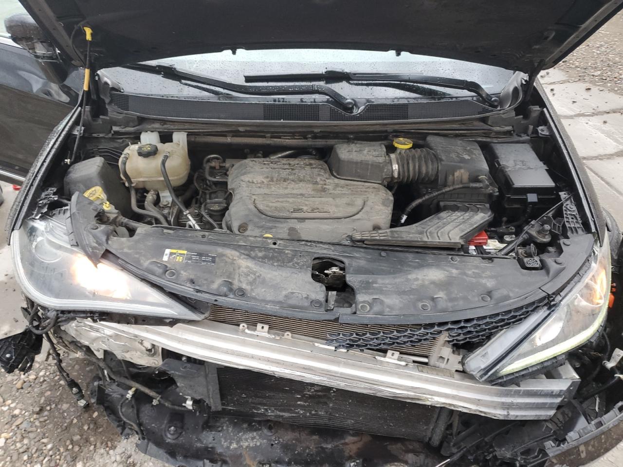 2019 Chrysler Pacifica Touring L VIN: 2C4RC1BG5KR665399 Lot: 84810455