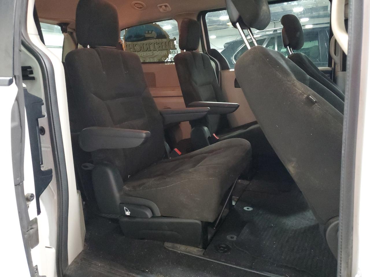 2016 Dodge Grand Caravan Sxt VIN: 2C4RDGCG3GR375992 Lot: 70830925