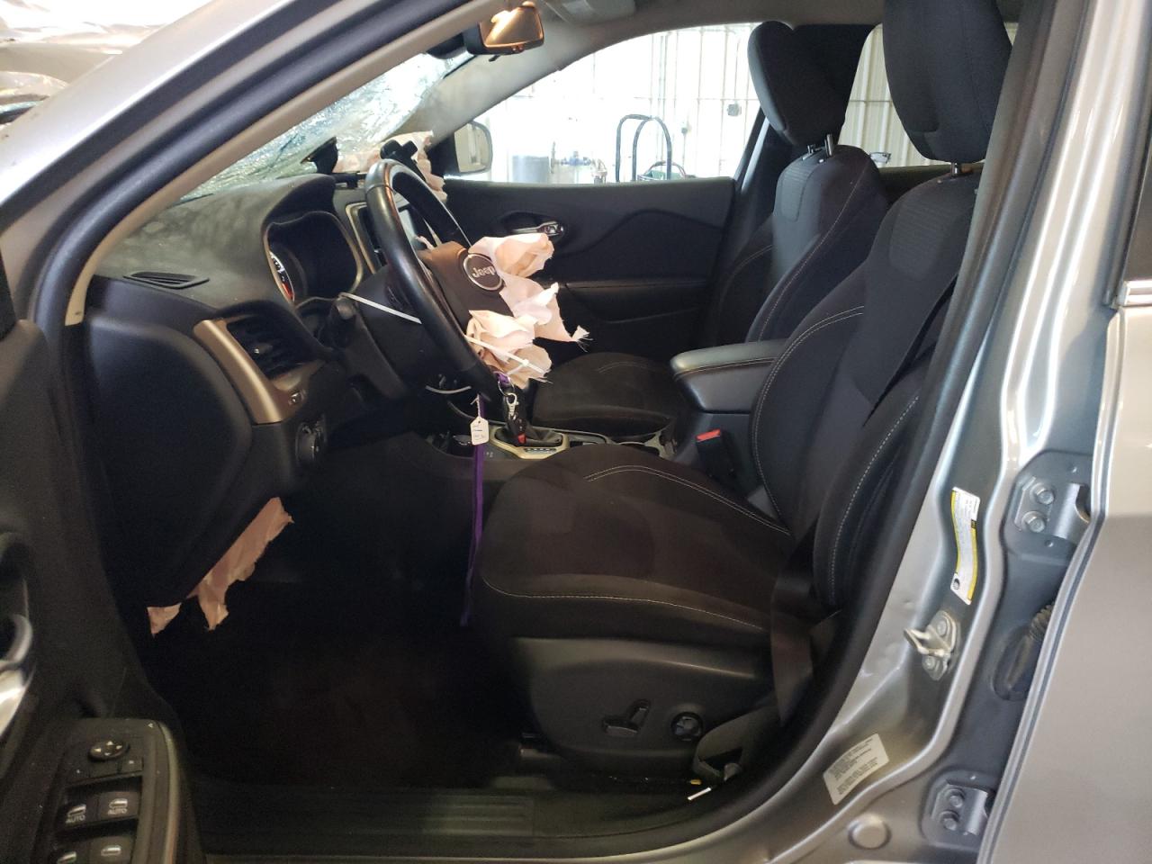 2016 Jeep Cherokee Latitude VIN: 1C4PJMCS3GW254857 Lot: 72079375