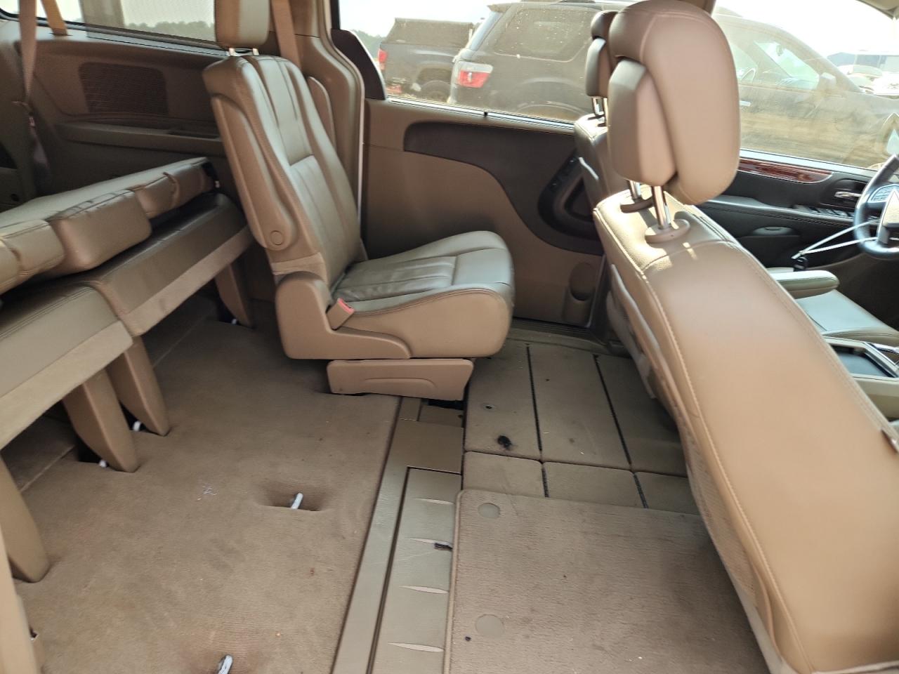 2013 Chrysler Town & Country Touring L VIN: 2C4RC1CG7DR815904 Lot: 71667965