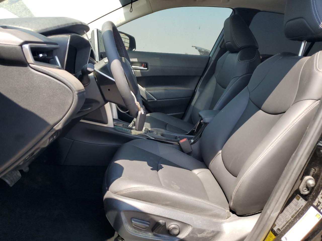 2024 Toyota Corolla Cross Xle VIN: 7MUDAAAG4RV090981 Lot: 70227335